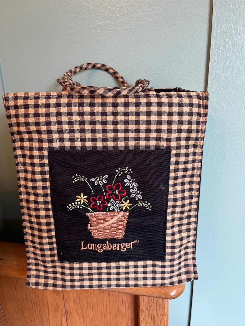 Longaberger Black and Tan Gingham Tote Accentw/ Embroidered Floral and Liner